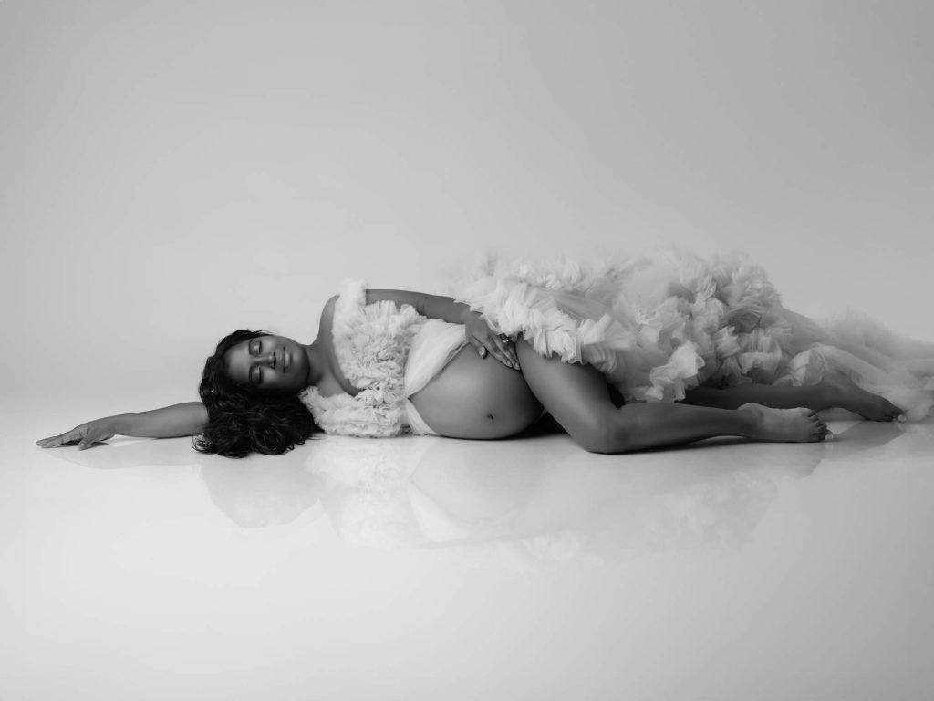 Maternity portrait in black and white